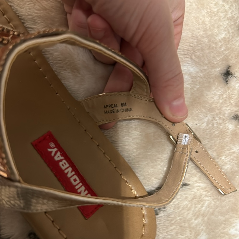 Union Bay Bling Sandals - Picture 4 of 4